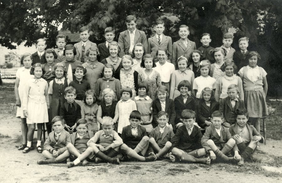 Pupils - Wimpole (C of E) School, October 1940
