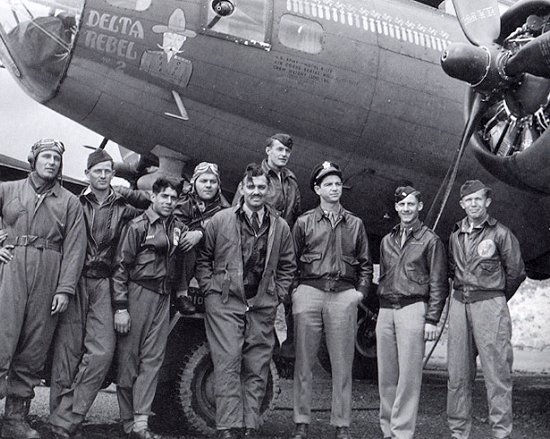 Delta Rebel No 2 - Crew with Clark Gable