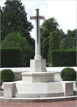 Cross of Sacrifice, New Southgate Cemetery
