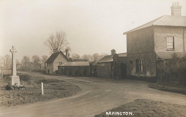 The War Memorial, Cambridge Road, Arrington Bridge c1922.