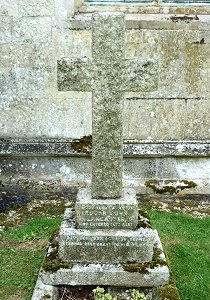 Edgar John Lancaster's Grave, Wimpole Churchyard