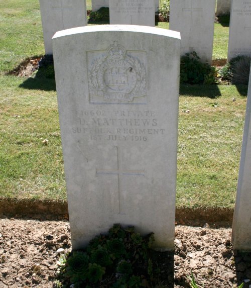 CWGC Headstone - Private 16602. 11th Battalion, Suffolk Regiment