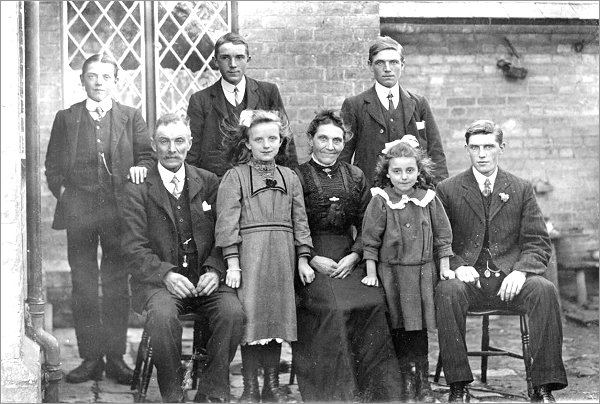 The Skinner Family c1912