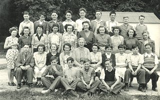 [wimpole_park_school_seniors_320]