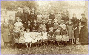 Wimpole Village School - Girl Pupils c1900 Wimpole Village School - Girl Pupils c1900